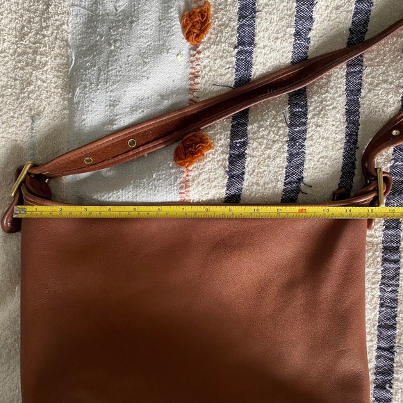 Vintage Coach 9085 Duffle Bucket Bag in British Tan Leather XL, Made in USA - Picture 5 of 16